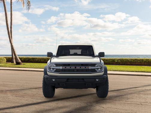 Wimbledon White 2026 Ford Bronco Outer Banks