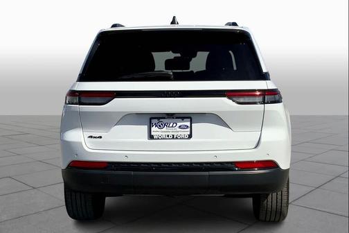 2023 Jeep Grand Cherokee Altitude