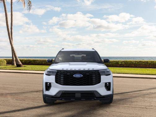 Space White Metallic 2026 Ford Explorer ST-Line