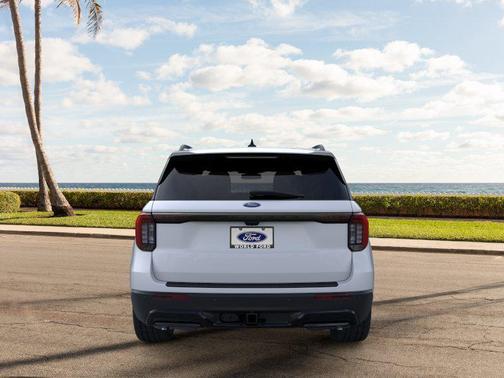 Space White Metallic 2026 Ford Explorer ST-Line