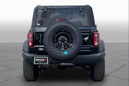 Shadow Black 2026 Ford Bronco Badlands