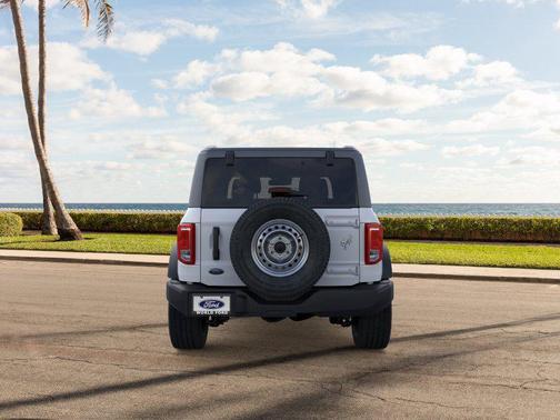 Oxford White 2026 Ford Bronco Base