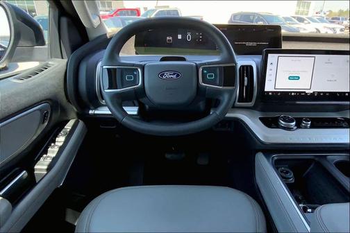 Glacier Gray Metallic TriCoat 2025 Ford Expedition Active