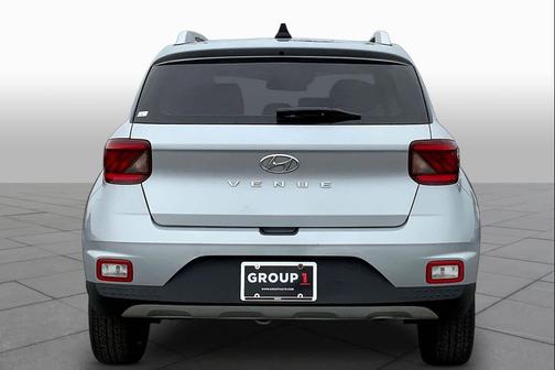 2022 Hyundai VENUE SEL