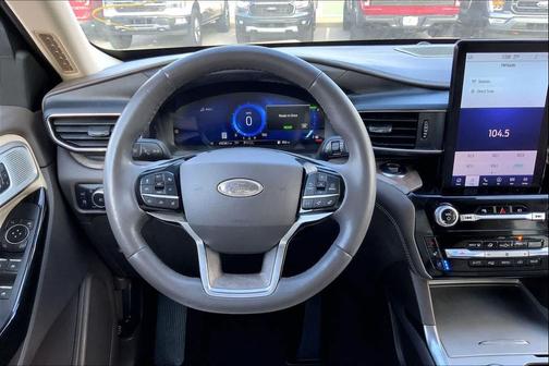 2022 Ford Explorer Platinum