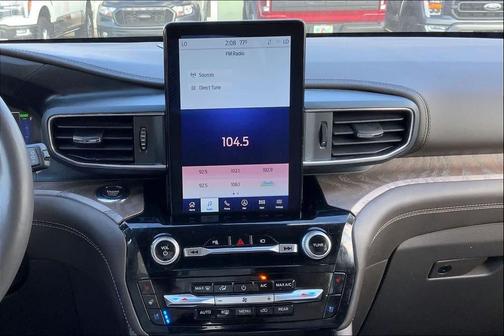 2022 Ford Explorer Platinum