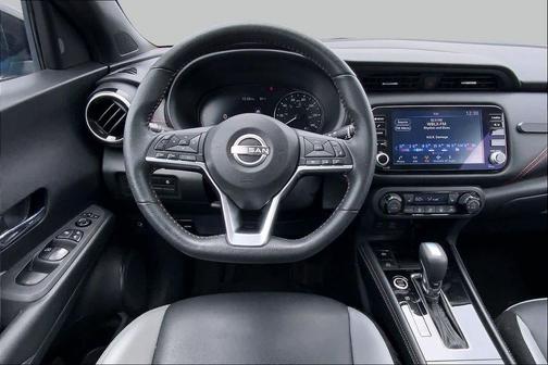 Electric Blue/Super Black 2022 Nissan Kicks SR