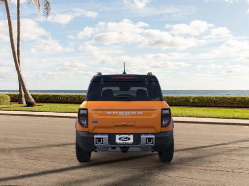Orange Fury Metallic Tri-Coat 2026 Ford Bronco Sport Badlands