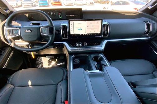 2026 Ford Expedition Platinum