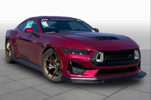 Molten Magenta Metallic Tinted Clearcoat 2026 Ford Mustang GT Premium
