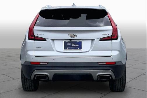 Radiant Silver Metallic 2020 Cadillac XT4 Premium Luxury