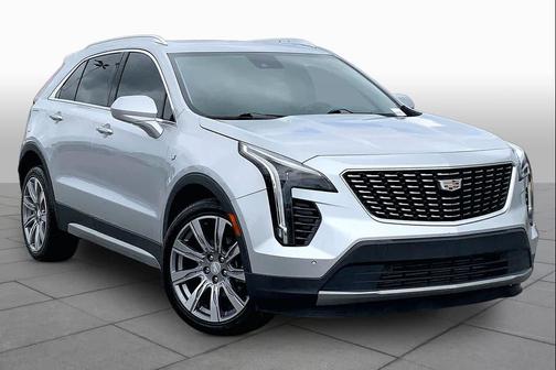Radiant Silver Metallic 2020 Cadillac XT4 Premium Luxury