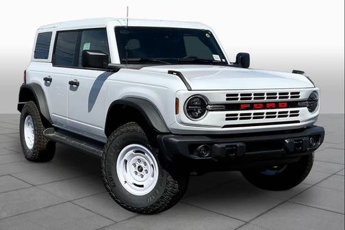 Oxford White 2026 Ford Bronco Heritage Edition