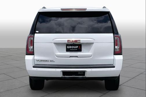 Summit White 2017 GMC Yukon XL SLT