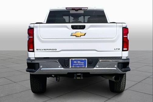 Summit White 2025 Chevrolet Silverado 2500 LTZ