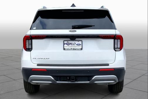 Star White Metallic Tri-Coat 2026 Ford Explorer Platinum