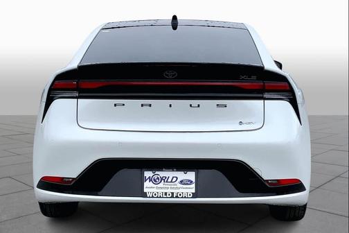 2024 Toyota Prius XLE