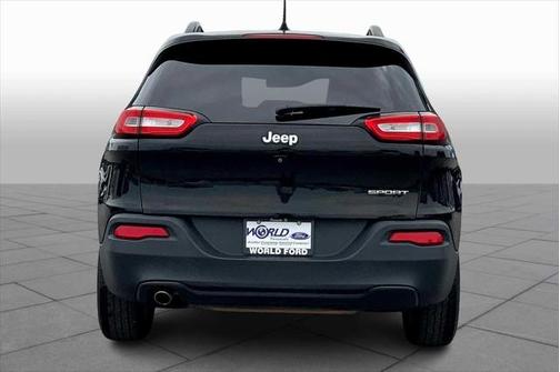 2016 Jeep Cherokee Sport