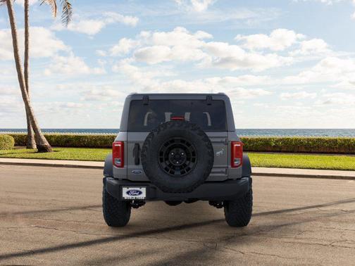 Carbonized Gray Metallic 2026 Ford Bronco Base