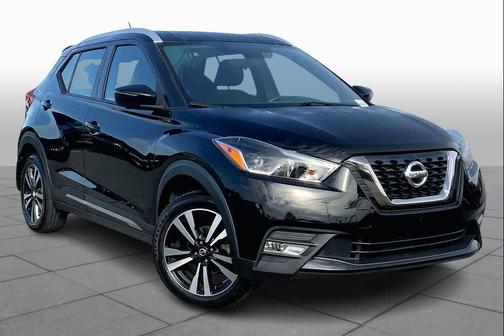 2019 Nissan Kicks SR