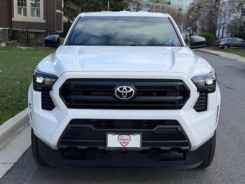 2024 Toyota Tacoma SR