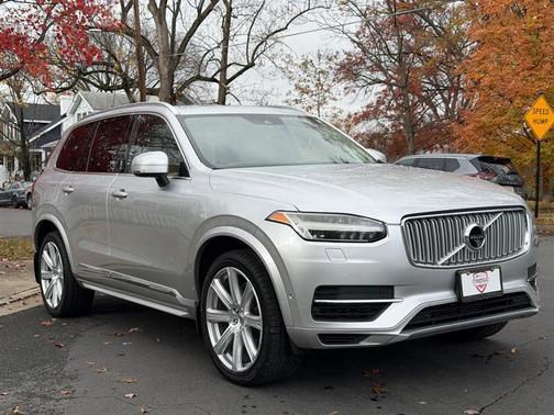2016 Volvo XC90 Hybrid T8 Inscription