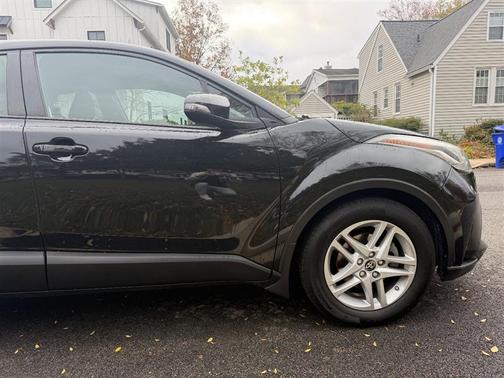 2021 Toyota C-HR LE/XLE/LIMITED/NIGHTSHADE