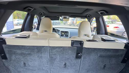 2015 Volvo XC60 T5 Drive-E Premier
