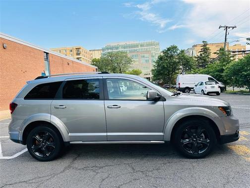 2020 Dodge Journey Crossroad