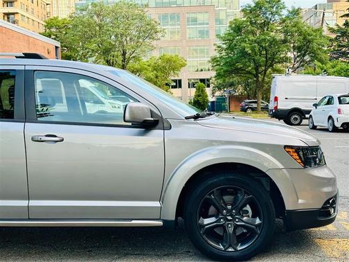 2020 Dodge Journey Crossroad