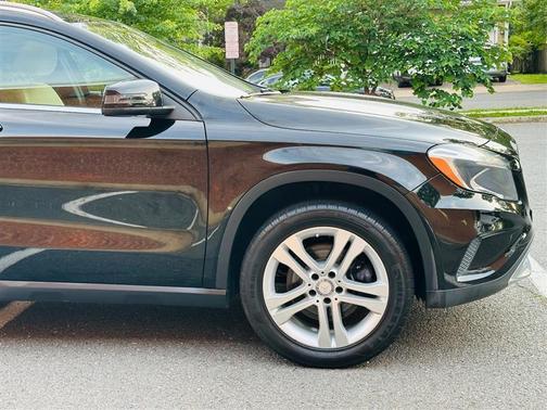 2017 Mercedes-Benz GLA 250 Base 4MATIC