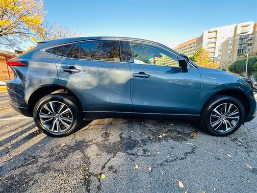 2021 Toyota Venza LE