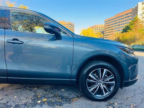 2021 Toyota Venza LE