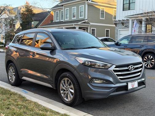 2018 Hyundai TUCSON SEL