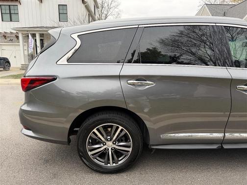2016 INFINITI QX60 Base