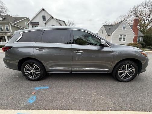 2016 INFINITI QX60 Base