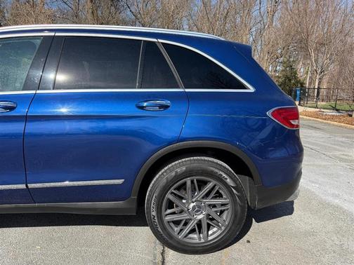 2018 Mercedes-Benz GLC 300 Base 4MATIC