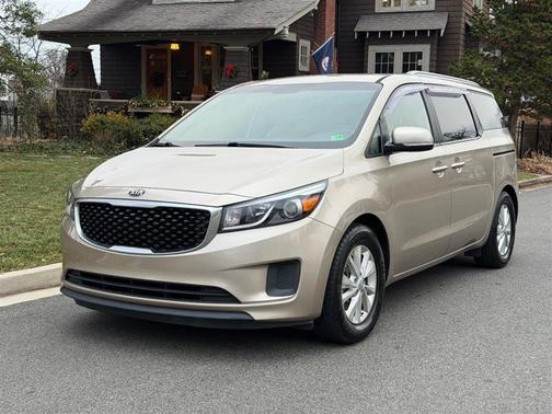 2016 Kia Sedona LX