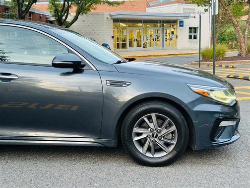 2020 Kia Optima LX