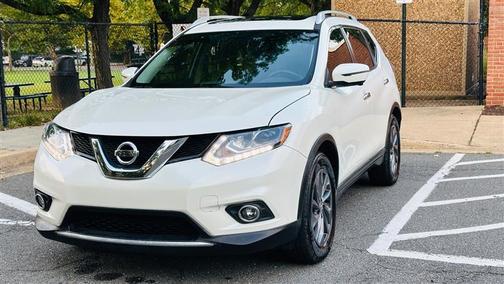Pearl White 2016 Nissan Rogue SL
