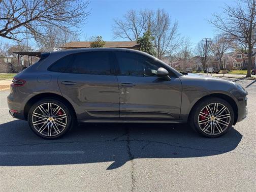 2015 Porsche Macan Turbo