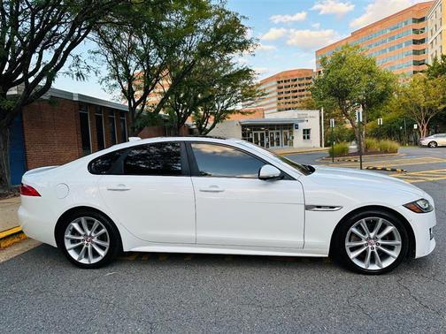 2016 Jaguar XF 35t R-Sport