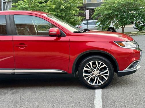 2018 Mitsubishi Outlander ES/SE/SEL/LE