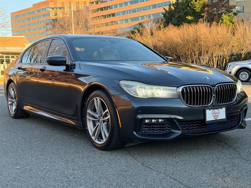 2016 BMW 740 i