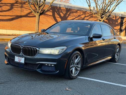 2016 BMW 740 i