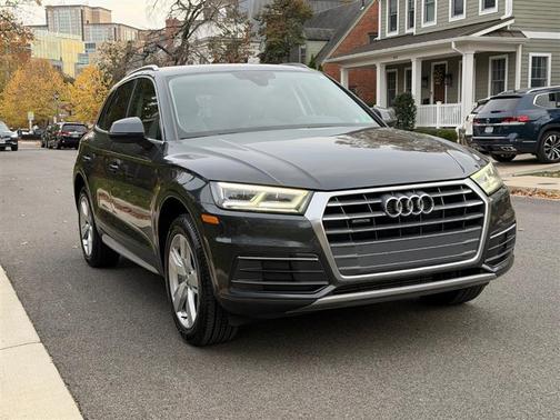 2018 Audi Q5 2.0T Premium Plus