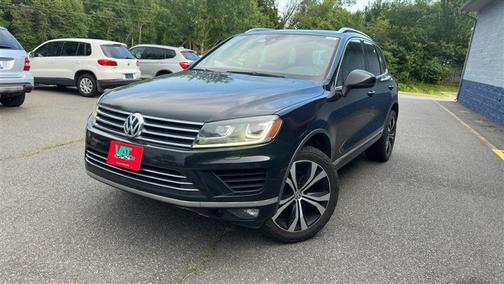 2017 Volkswagen Touareg V6 Wolfsburg Edition