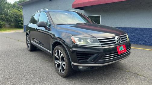 2017 Volkswagen Touareg V6 Wolfsburg Edition