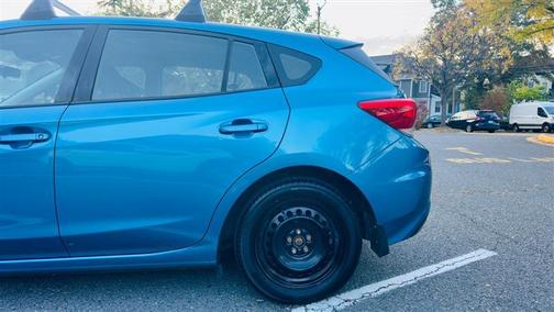 2017 Subaru Impreza 2.0i