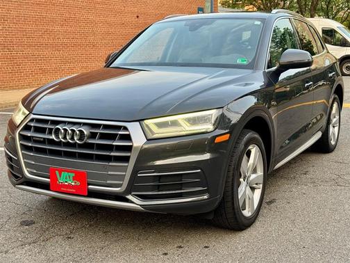 2018 Audi Q5 2.0T Premium Plus